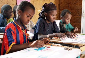 Niger children of slave descent in school