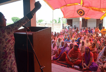 Women affected by bonded labour advocating for their rights in India