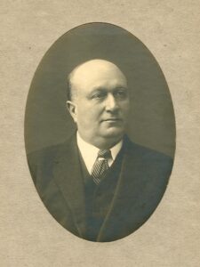 Sepia photograph of Sir John Hobbs Harris